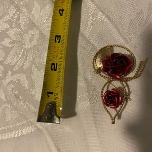 Vintage Gold Tone Red Double Rose Flower Pin Brooch